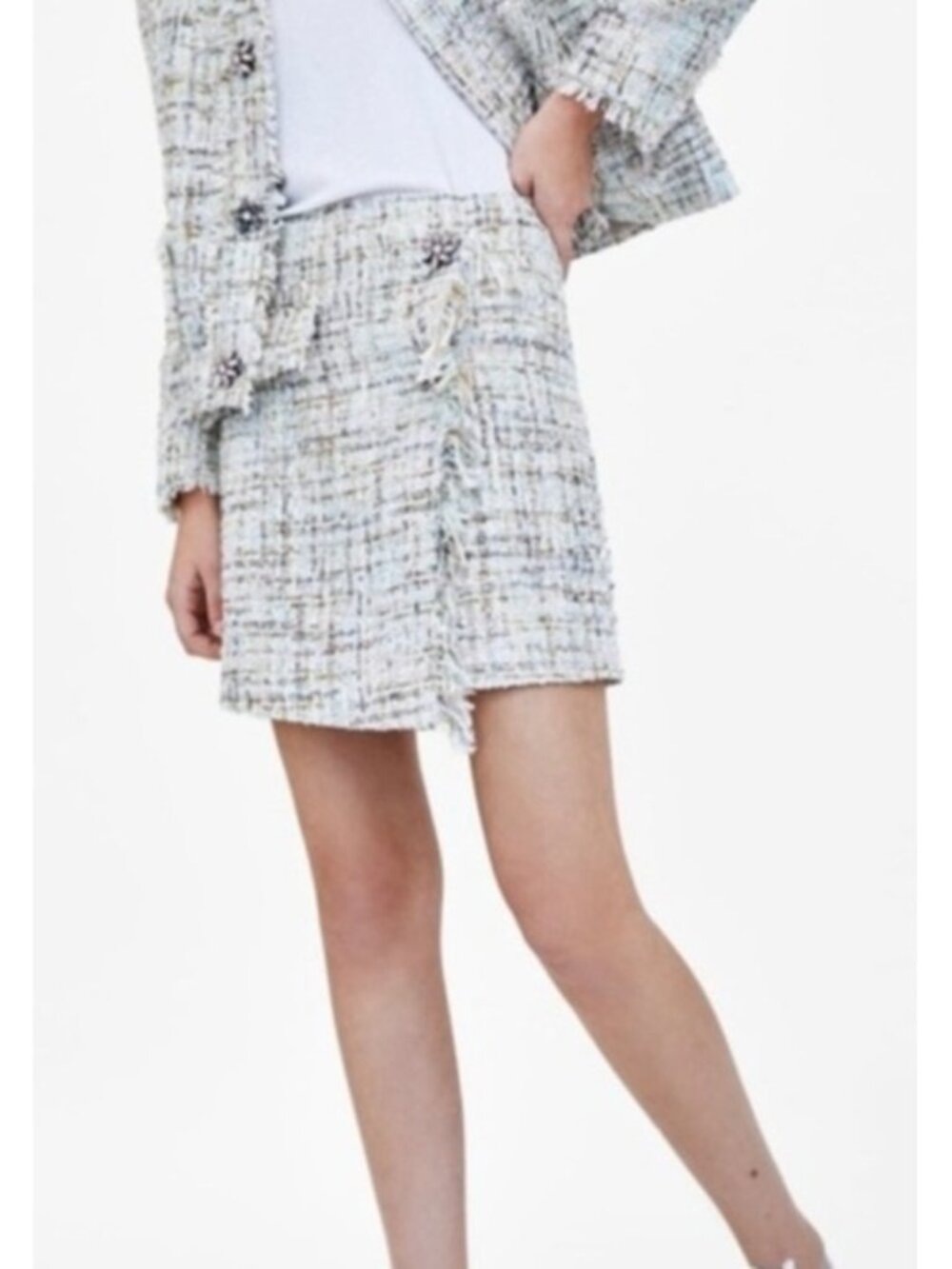 ZARA Tweed Mini Wrap Skirt Fringe Embellished Floral Crystal Buttons Boucle S